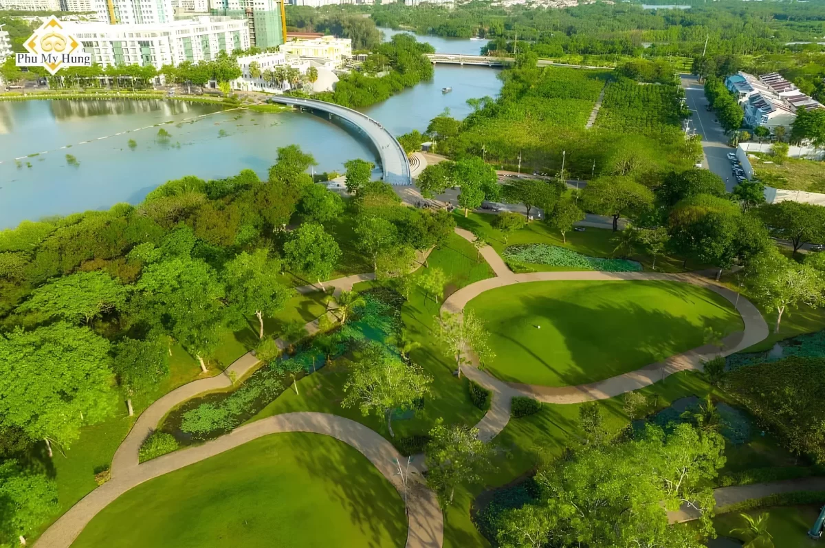 Căn hộ Triton Crown Phú Mỹ Hưng Quận 7 | Giá Chi Tiết Tháng 6/2026 7 Công viên Ánh Trăng là công viên đẹp nhất tại Phú Mỹ Hưng